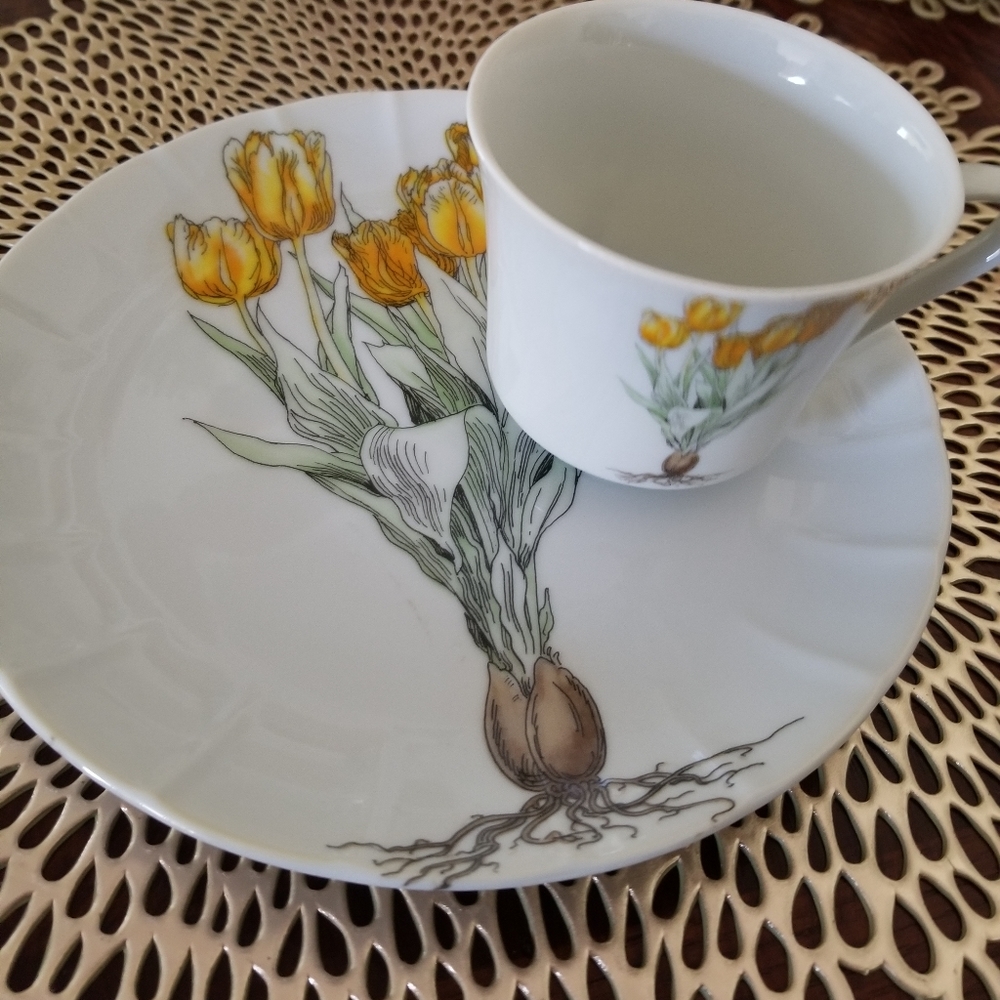 Vintage Teacup and Snack Plate